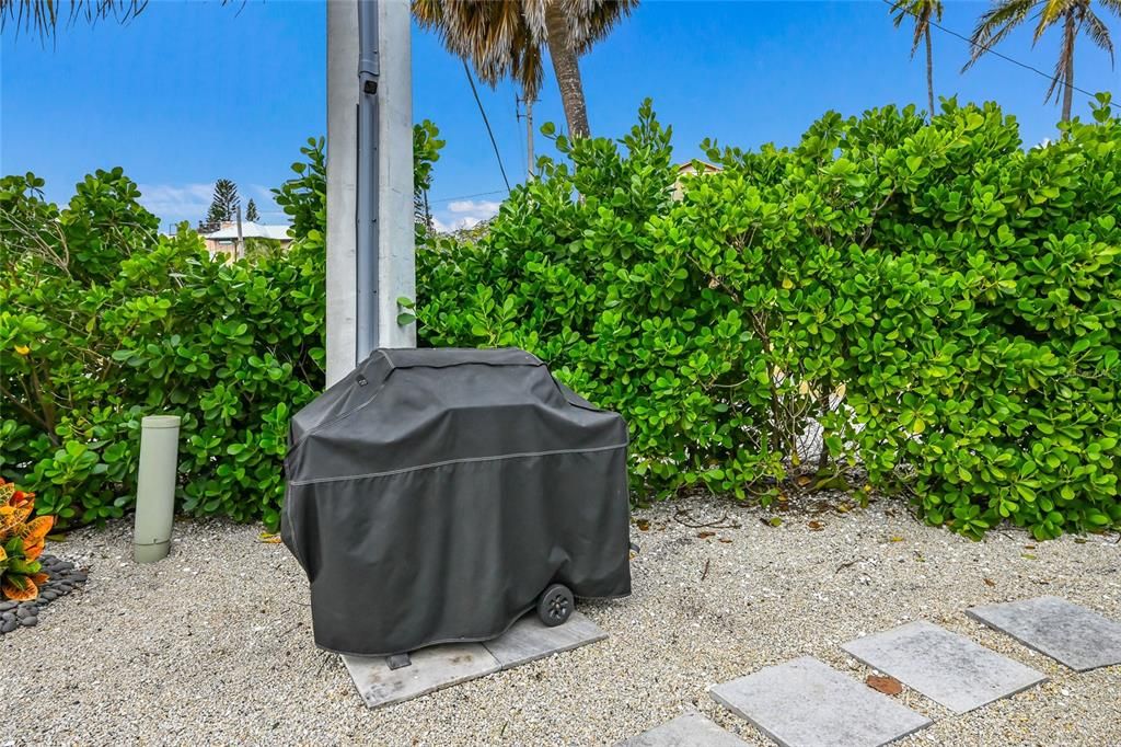 For Sale: $1,195,000 (2 beds, 2 baths, 1332 Square Feet)