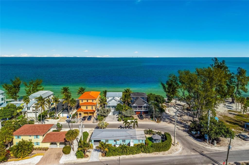 For Sale: $1,195,000 (2 beds, 2 baths, 1332 Square Feet)