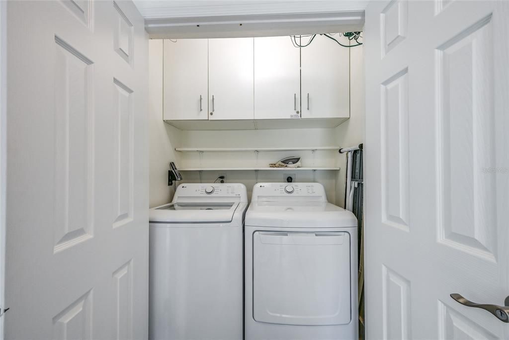 For Sale: $1,195,000 (2 beds, 2 baths, 1332 Square Feet)