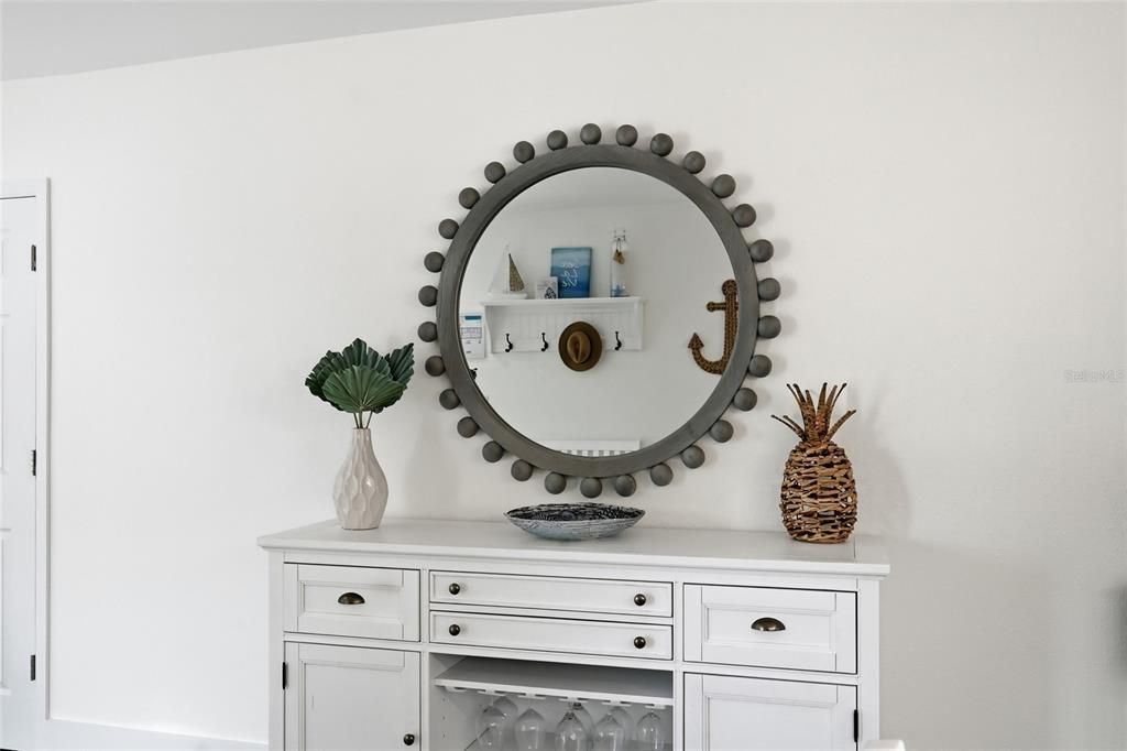 For Sale: $1,195,000 (2 beds, 2 baths, 1332 Square Feet)