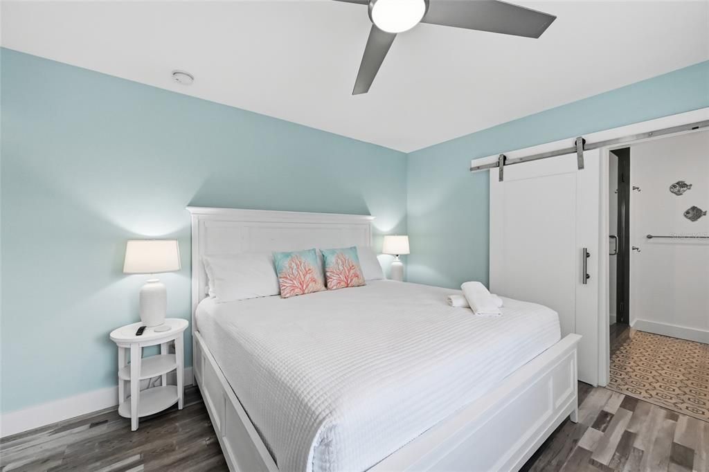 For Sale: $1,195,000 (2 beds, 2 baths, 1332 Square Feet)