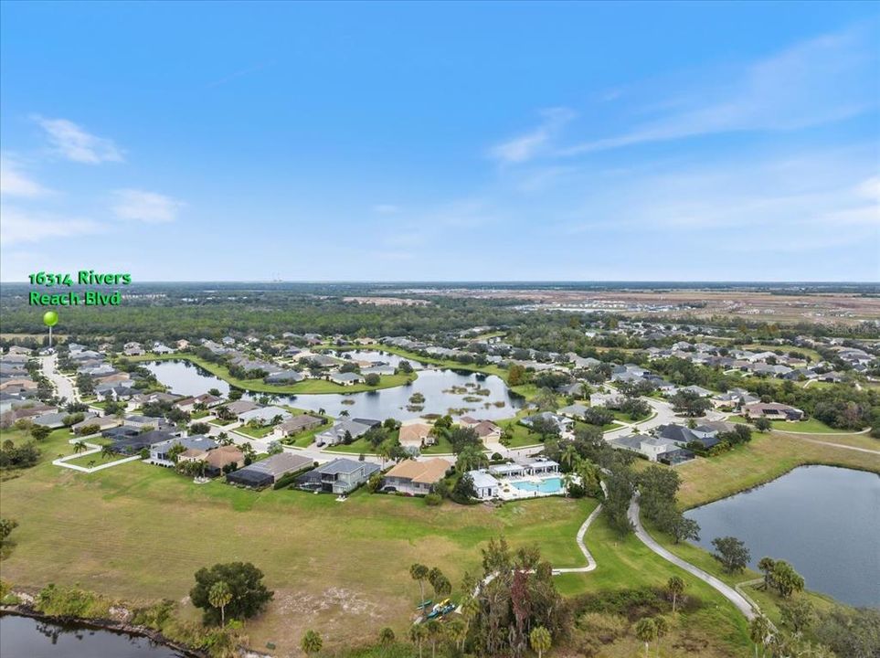 合同活跃: $555,000 (3 贝兹, 2 浴室, 2239 平方英尺)