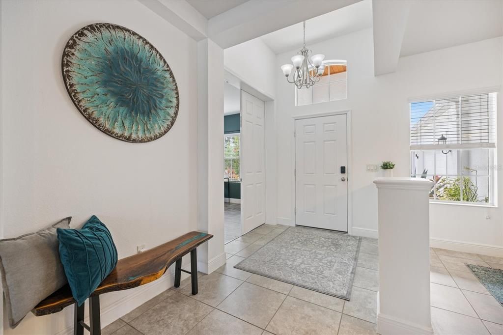 合同活跃: $555,000 (3 贝兹, 2 浴室, 2239 平方英尺)