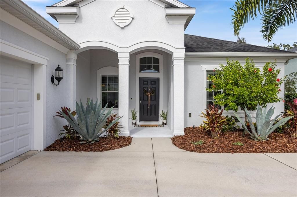 合同活跃: $555,000 (3 贝兹, 2 浴室, 2239 平方英尺)