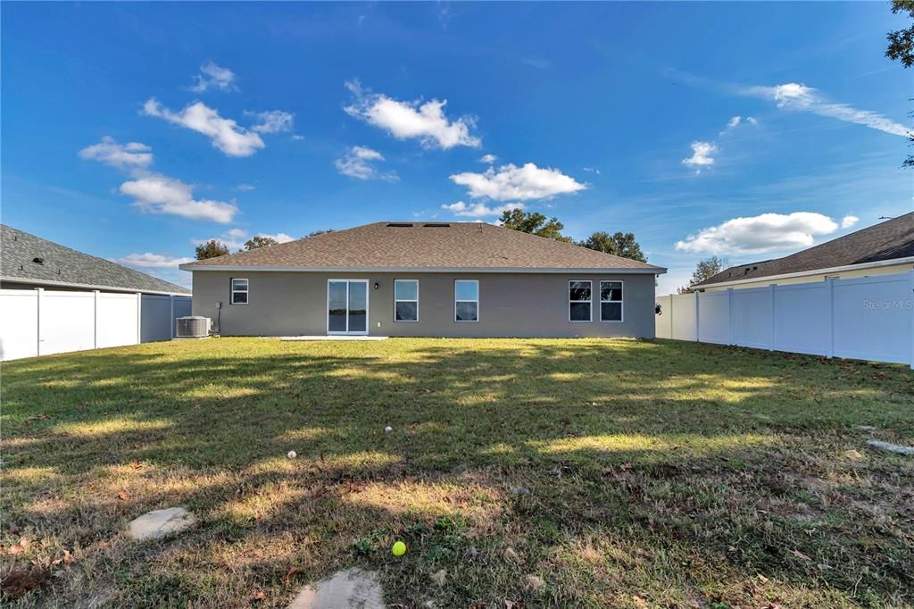 En Venta: $345,000 (3 camas, 2 baños, 1668 Pies cuadrados)