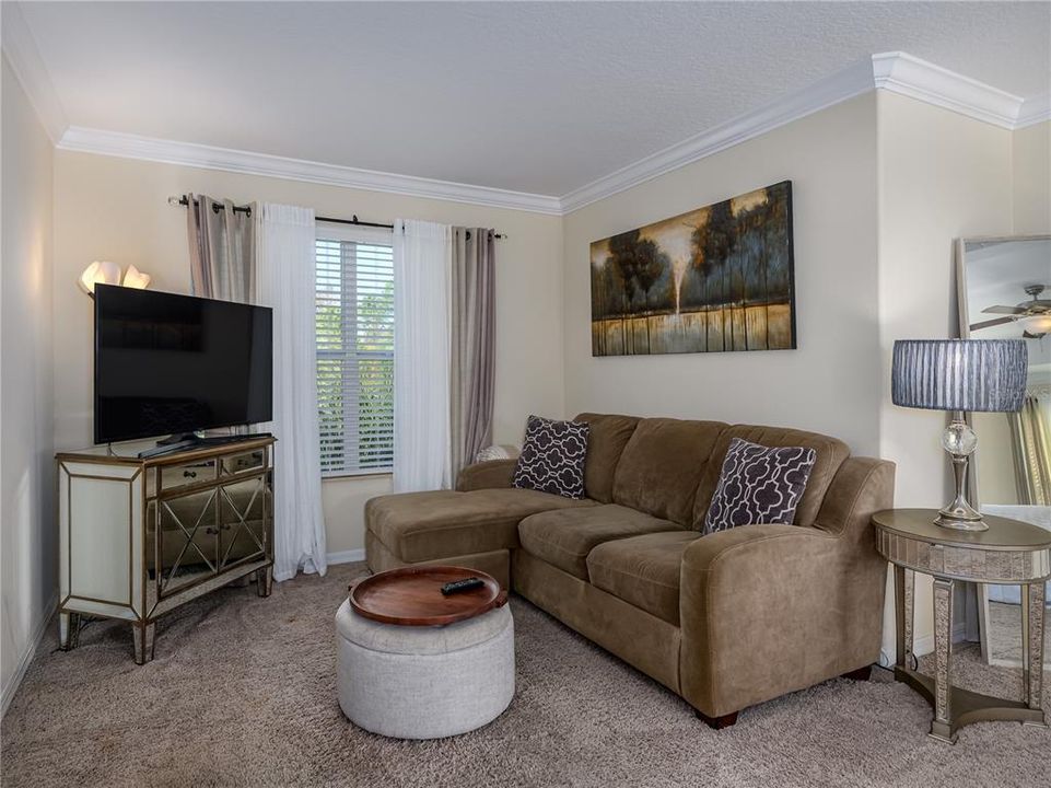 For Rent: $4,200 (5 beds, 4 baths, 4225 Square Feet)