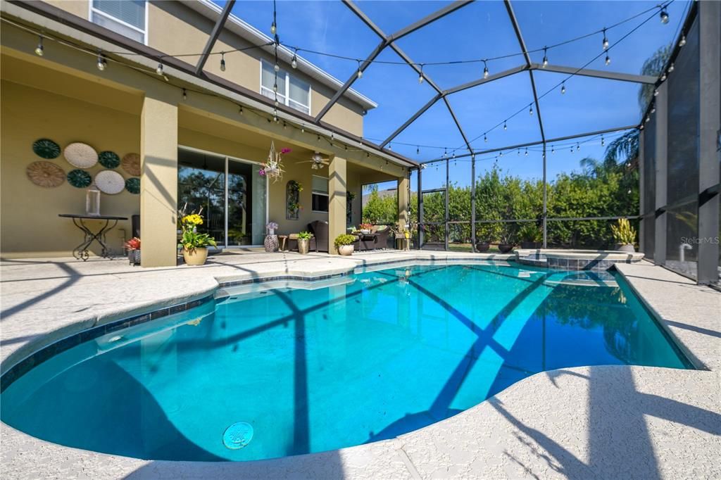 For Rent: $4,200 (5 beds, 4 baths, 4225 Square Feet)