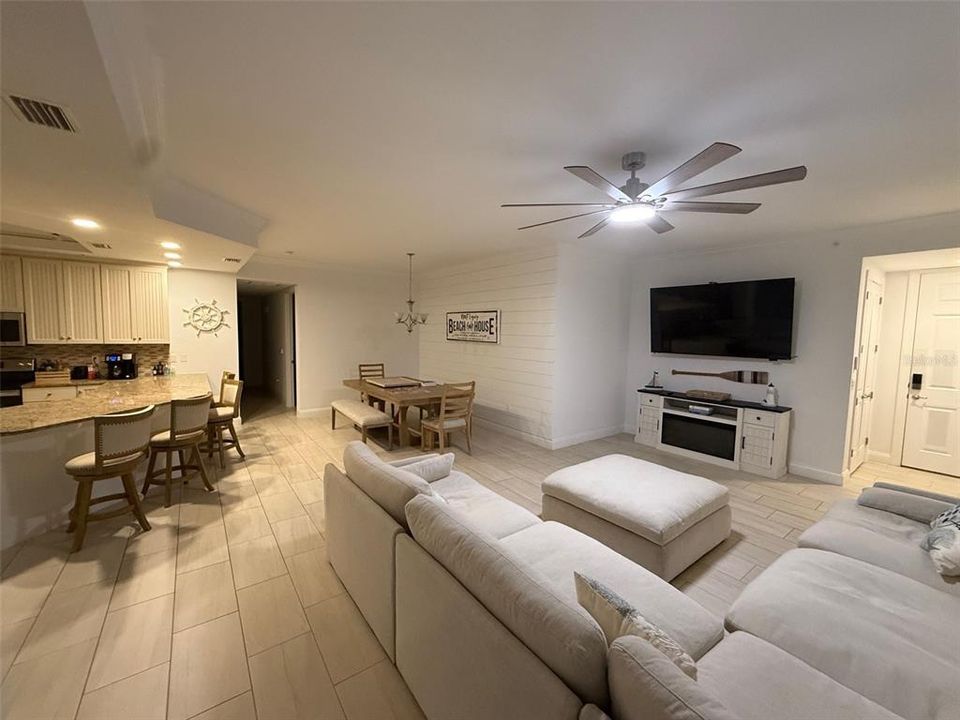 For Rent: $4,400 (3 beds, 2 baths, 1773 Square Feet)