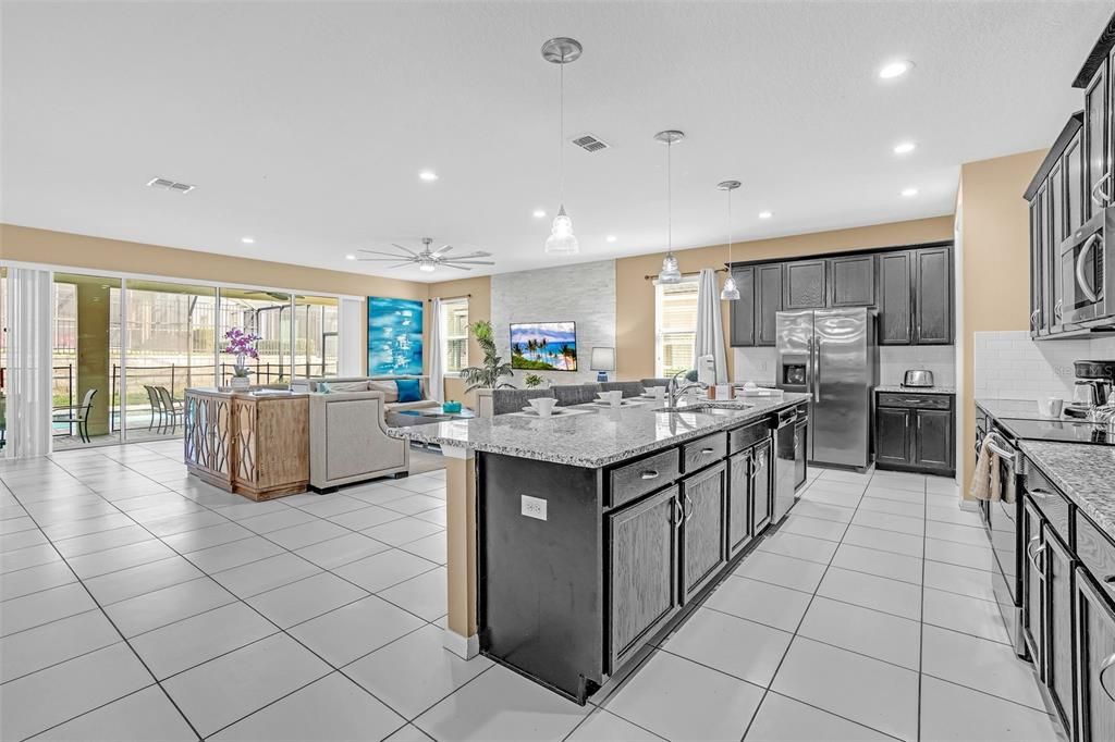 待售: $899,000 (9 贝兹, 6 浴室, 4363 平方英尺)