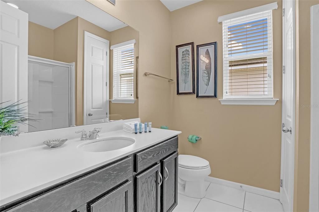 待售: $899,000 (9 贝兹, 6 浴室, 4363 平方英尺)