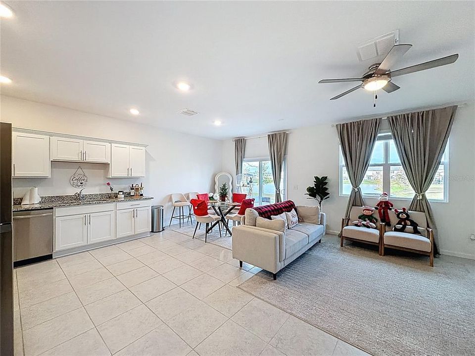 For Rent: $2,200 (3 beds, 2 baths, 1424 Square Feet)