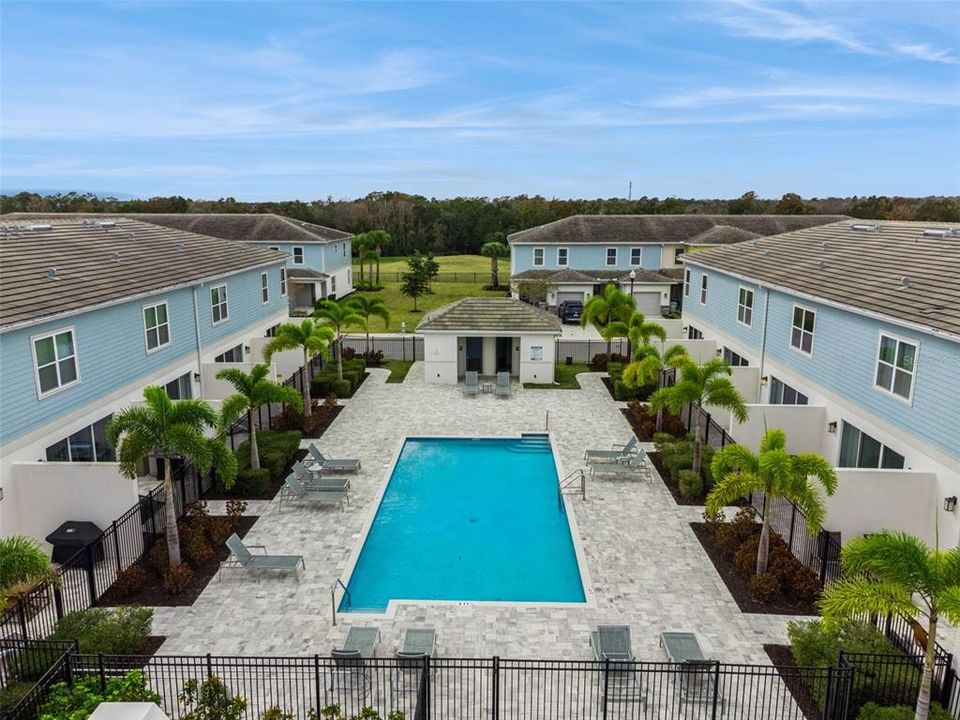 For Sale: $415,000 (3 beds, 2 baths, 1704 Square Feet)