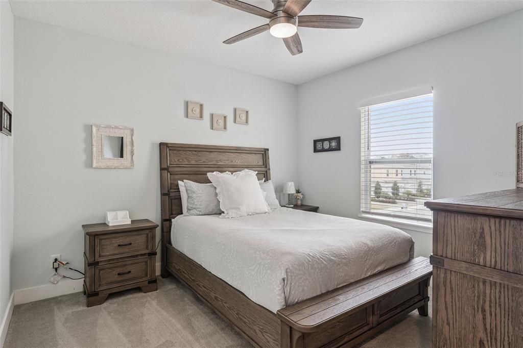 For Sale: $415,000 (3 beds, 2 baths, 1704 Square Feet)