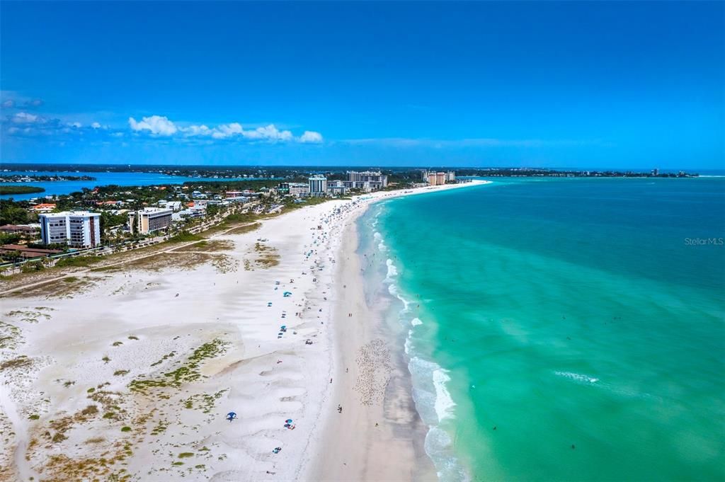 For Sale: $7,999,000 (4 beds, 4 baths, 4921 Square Feet)