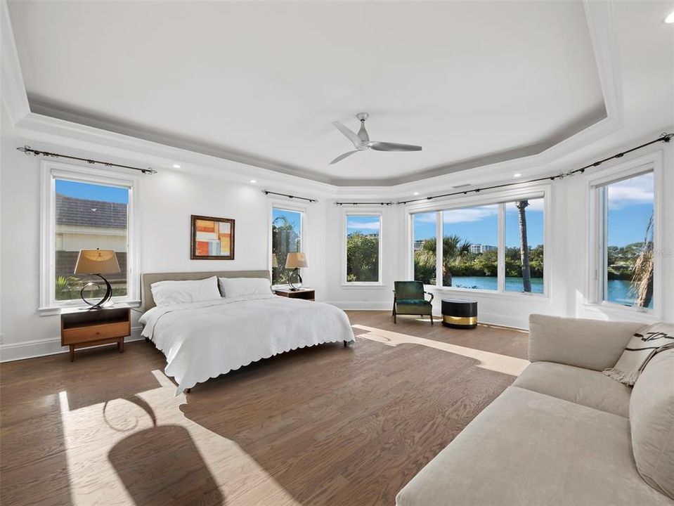 For Sale: $7,999,000 (4 beds, 4 baths, 4921 Square Feet)