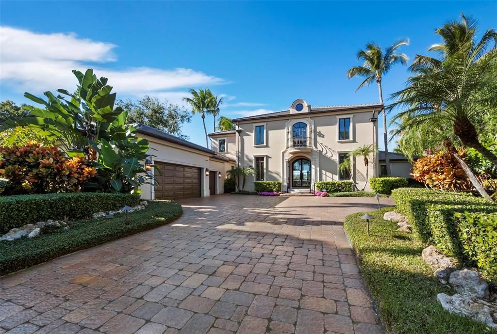 For Sale: $7,999,000 (4 beds, 4 baths, 4921 Square Feet)