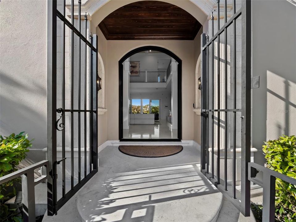 For Sale: $7,999,000 (4 beds, 4 baths, 4921 Square Feet)