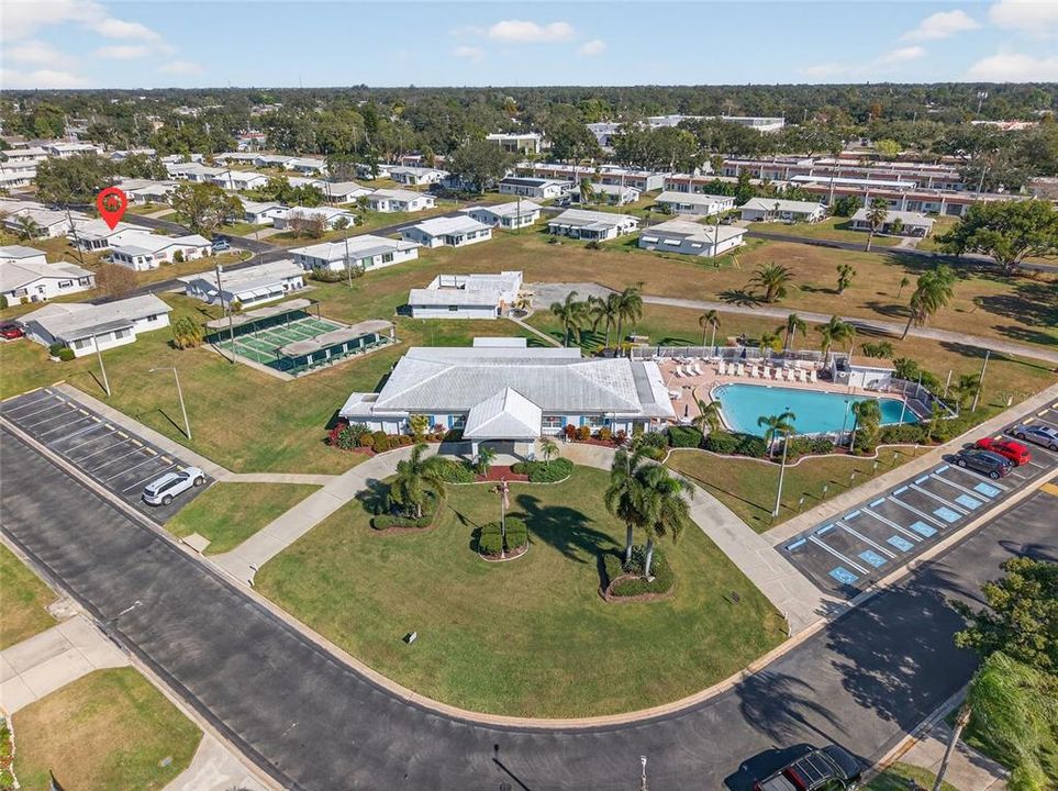 待售: $310,000 (2 贝兹, 1 浴室, 1034 平方英尺)