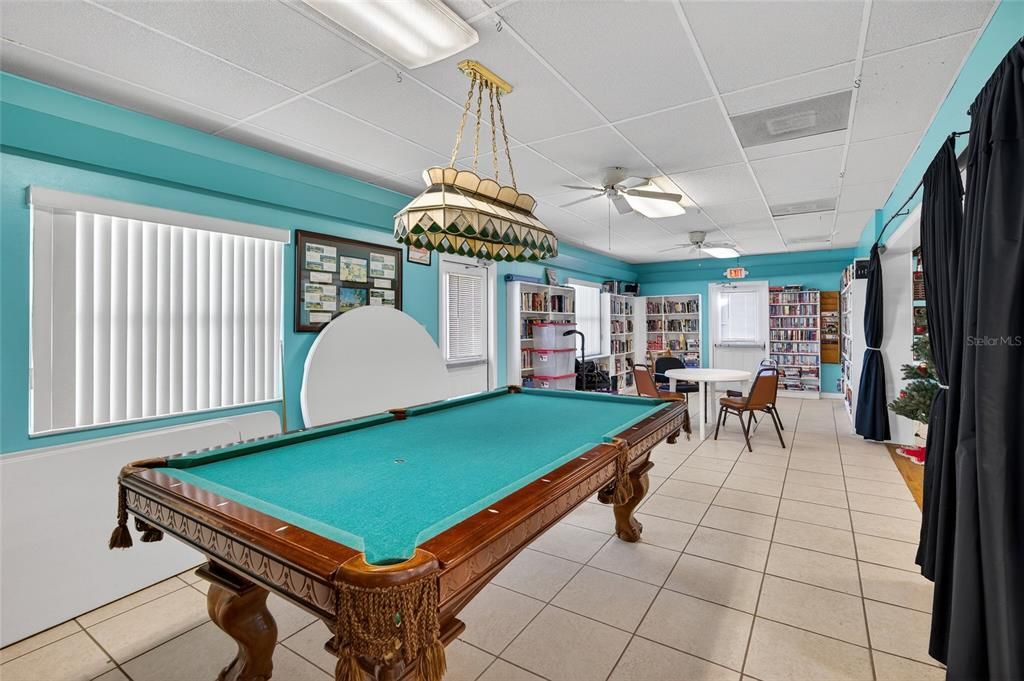 待售: $310,000 (2 贝兹, 1 浴室, 1034 平方英尺)