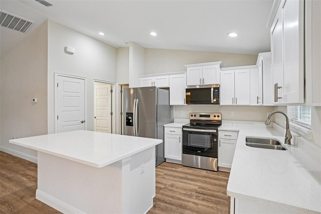 待售: $289,900 (3 贝兹, 2 浴室, 1453 平方英尺)