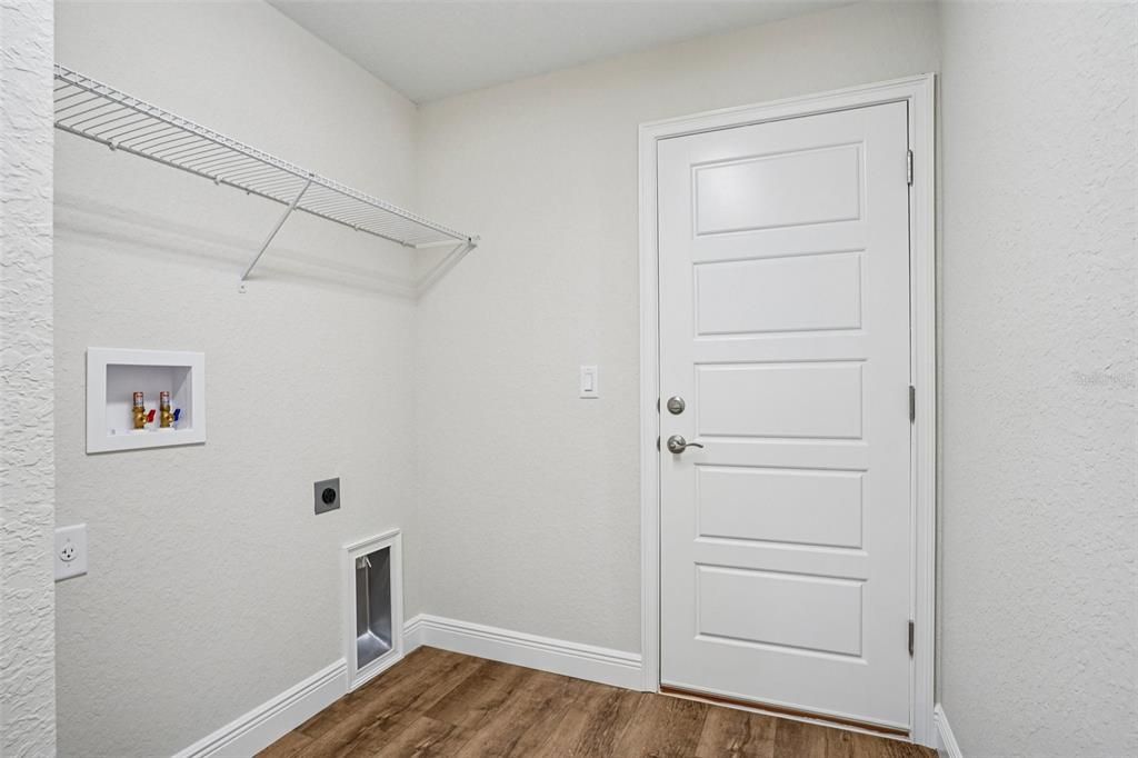 待售: $289,900 (3 贝兹, 2 浴室, 1453 平方英尺)