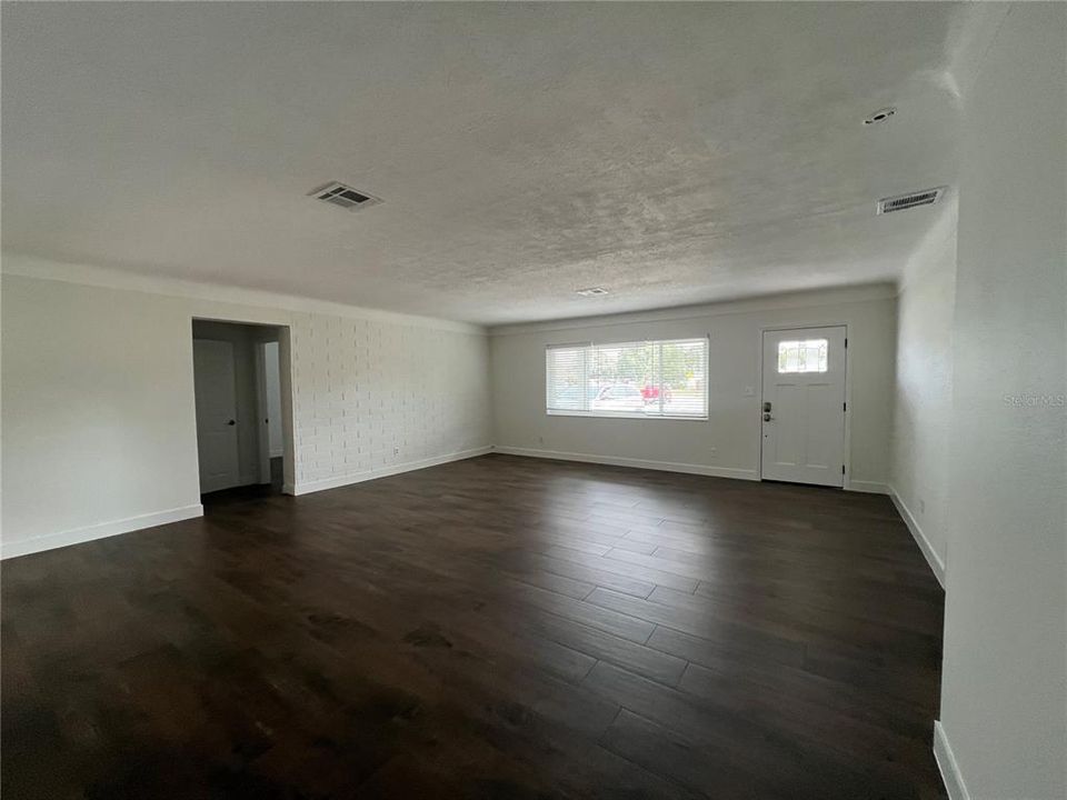 В аренду: $3,250 (3 спален, 2 ванн, 1614 Квадратных фут)