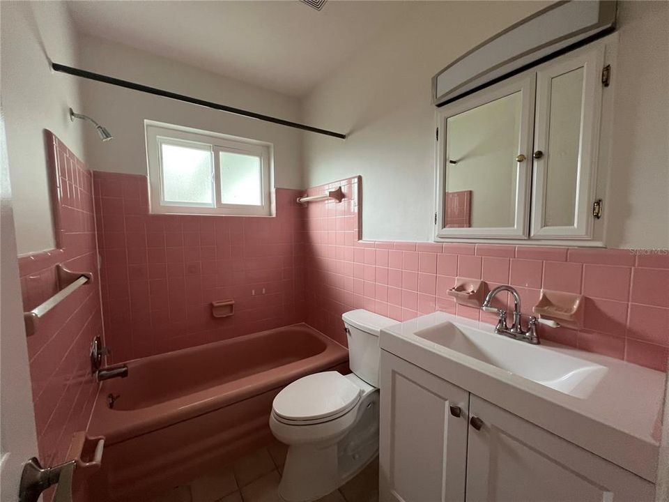 В аренду: $3,250 (3 спален, 2 ванн, 1614 Квадратных фут)