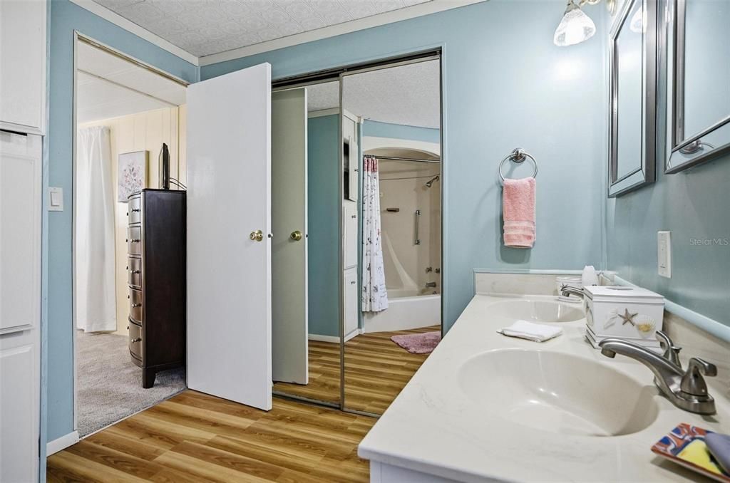 En Venta: $199,900 (2 camas, 2 baños, 1288 Pies cuadrados)