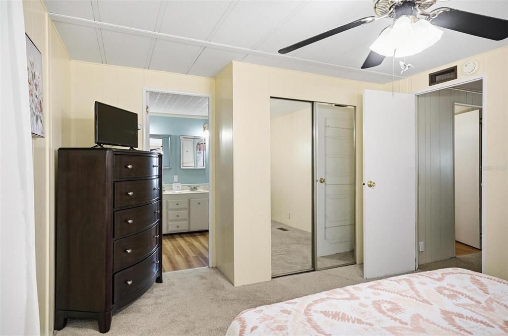 En Venta: $199,900 (2 camas, 2 baños, 1288 Pies cuadrados)