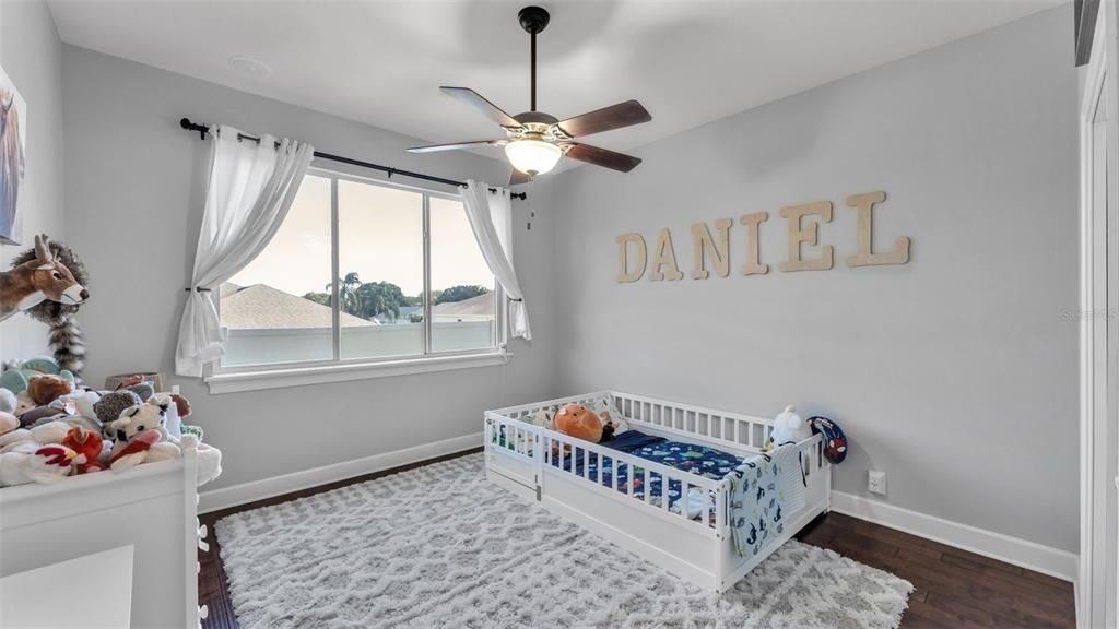 На продажу: $829,900 (4 спален, 3 ванн, 3400 Квадратных фут)