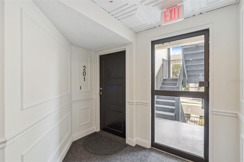 На продажу: $739,000 (2 спален, 2 ванн, 1305 Квадратных фут)