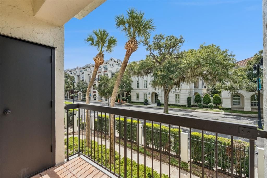 На продажу: $739,000 (2 спален, 2 ванн, 1305 Квадратных фут)