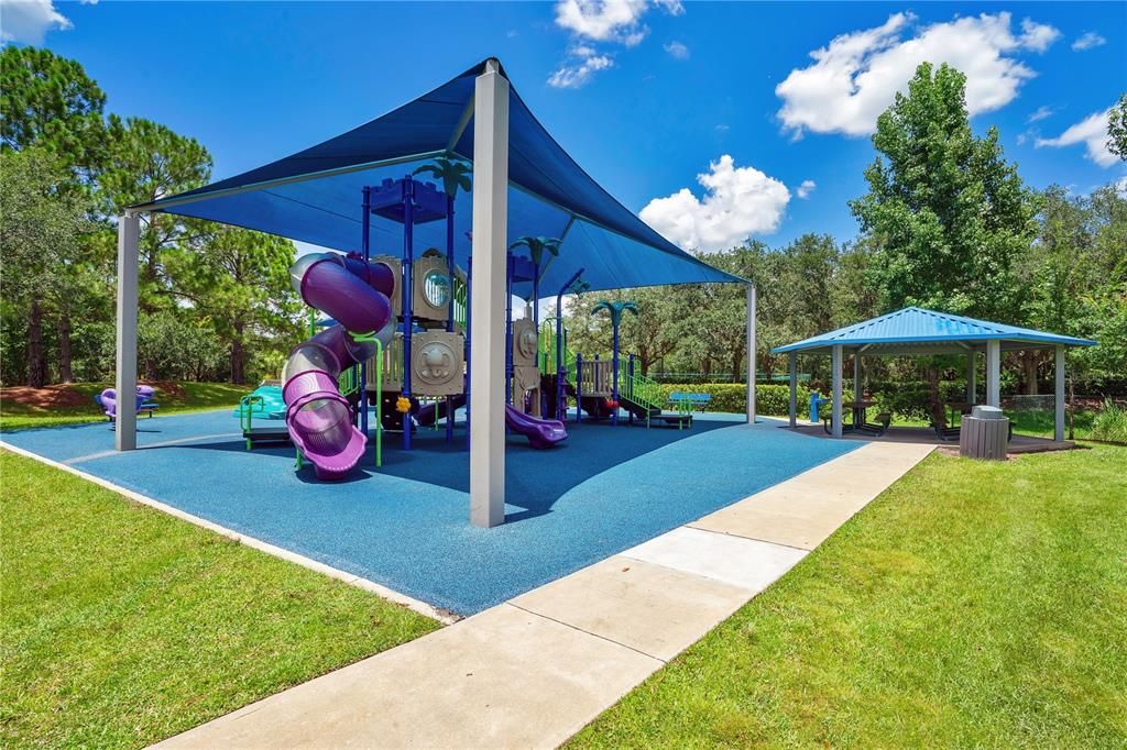 For Sale: $449,900 (4 beds, 2 baths, 1973 Square Feet)