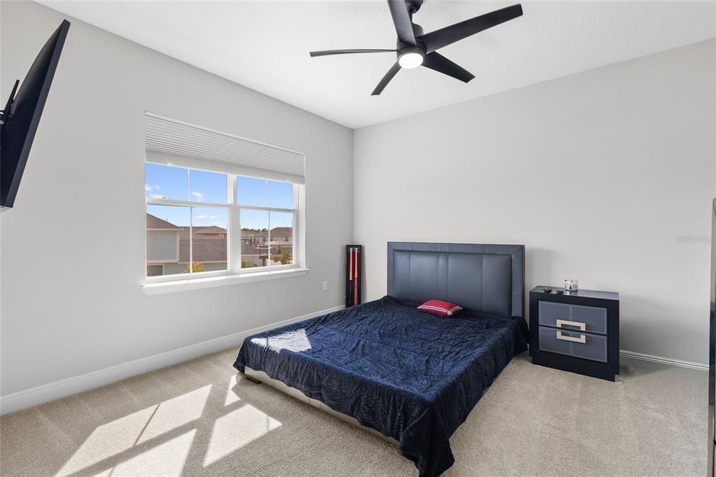 待售: $690,000 (4 贝兹, 2 浴室, 2904 平方英尺)