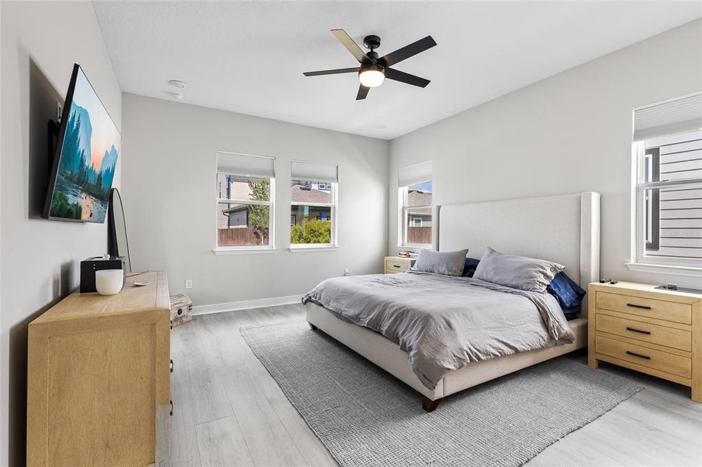 待售: $690,000 (4 贝兹, 2 浴室, 2904 平方英尺)