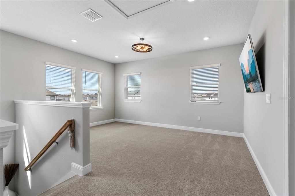 待售: $690,000 (4 贝兹, 2 浴室, 2904 平方英尺)