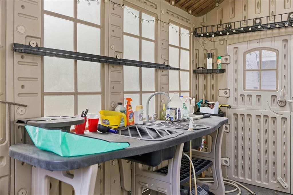 For Sale: $399,500 (3 beds, 2 baths, 2286 Square Feet)