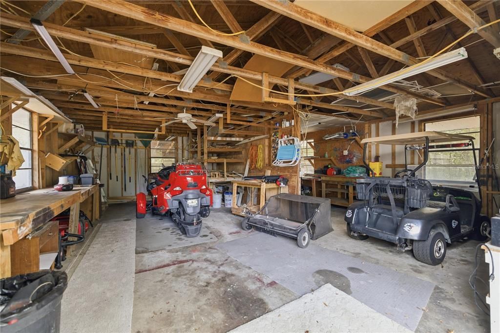 For Sale: $399,500 (3 beds, 2 baths, 2286 Square Feet)