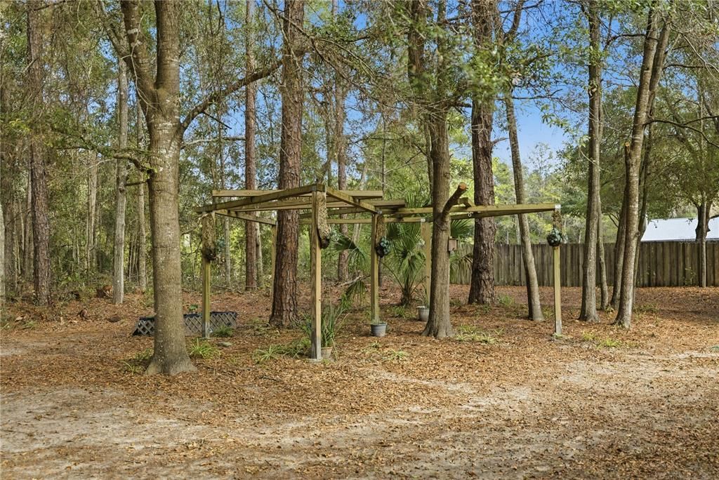 For Sale: $399,500 (3 beds, 2 baths, 2286 Square Feet)