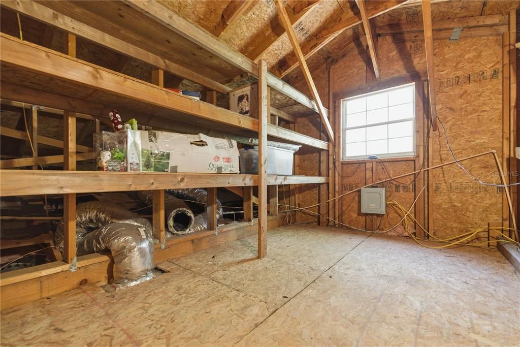 For Sale: $399,500 (3 beds, 2 baths, 2286 Square Feet)