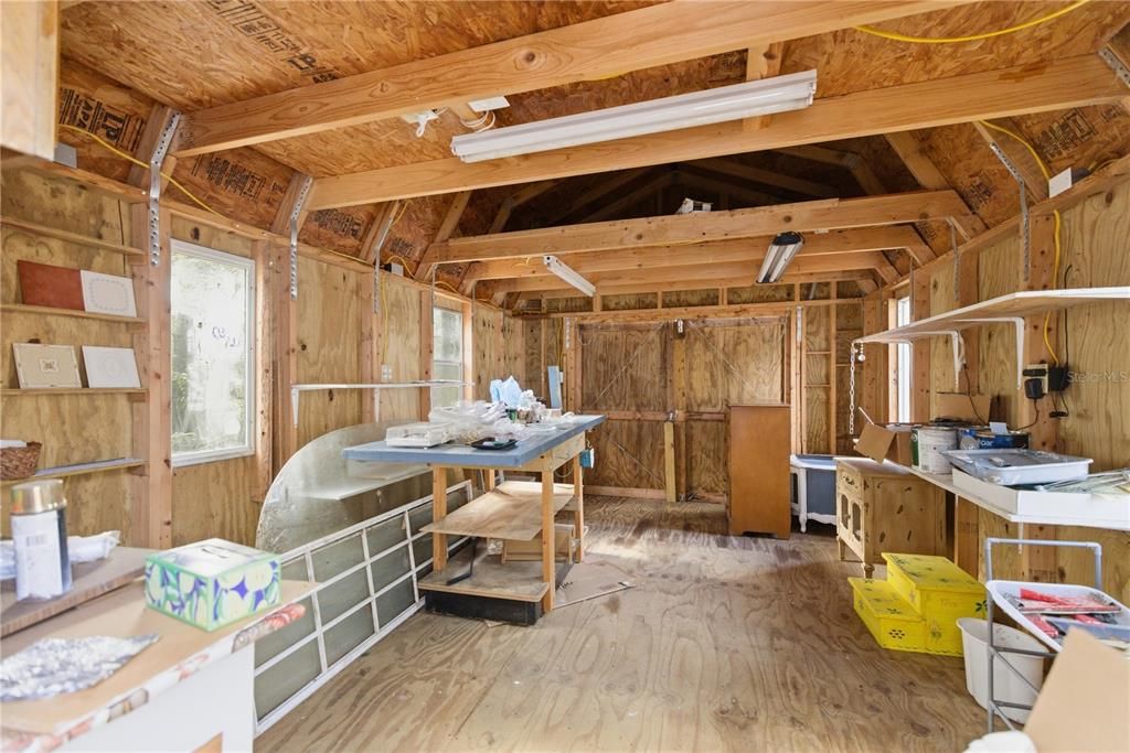 For Sale: $399,500 (3 beds, 2 baths, 2286 Square Feet)