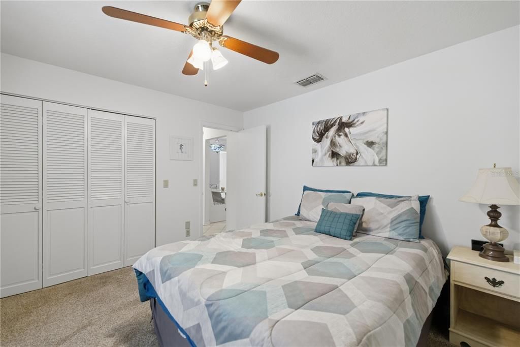 For Sale: $399,500 (3 beds, 2 baths, 2286 Square Feet)