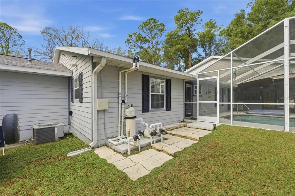 For Sale: $399,500 (3 beds, 2 baths, 2286 Square Feet)