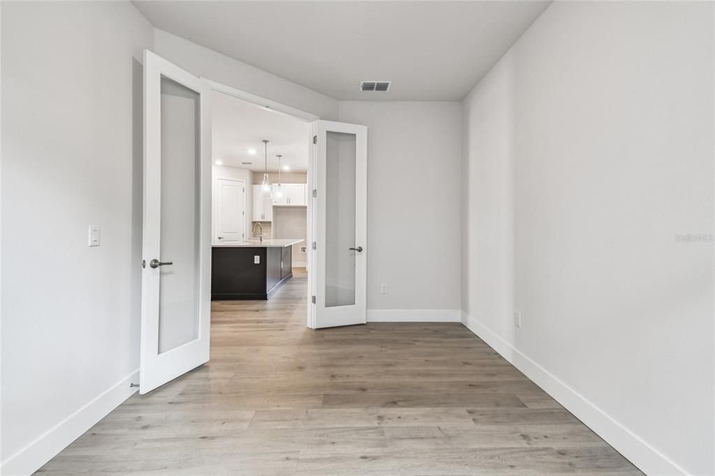 待售: $499,990 (4 贝兹, 3 浴室, 2261 平方英尺)