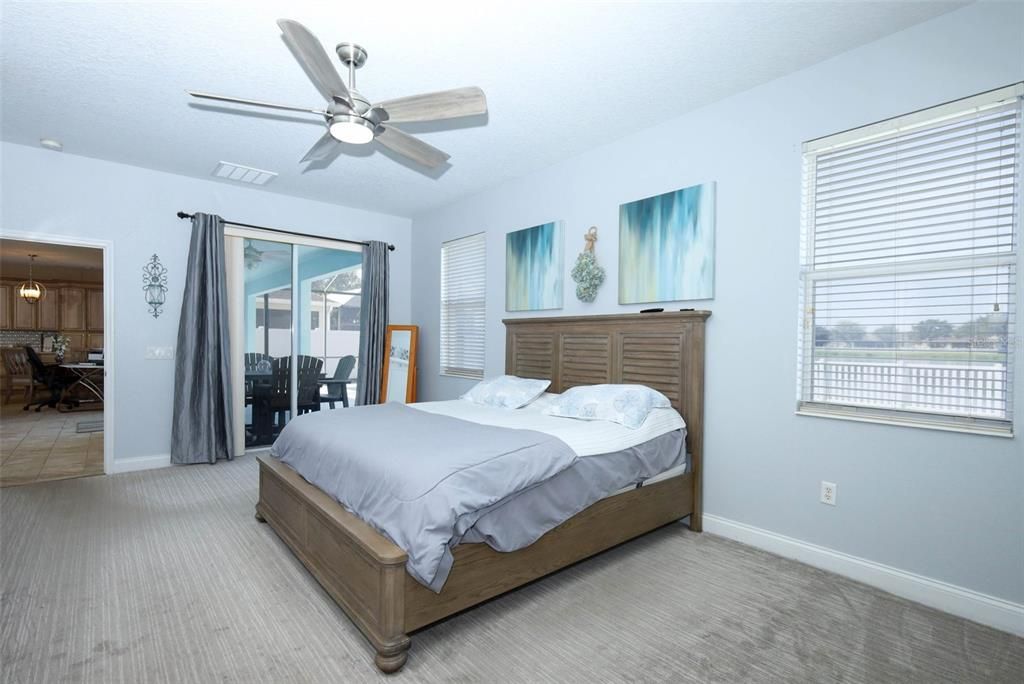 待售: $570,000 (5 贝兹, 3 浴室, 2960 平方英尺)