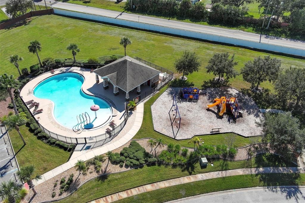 待售: $570,000 (5 贝兹, 3 浴室, 2960 平方英尺)