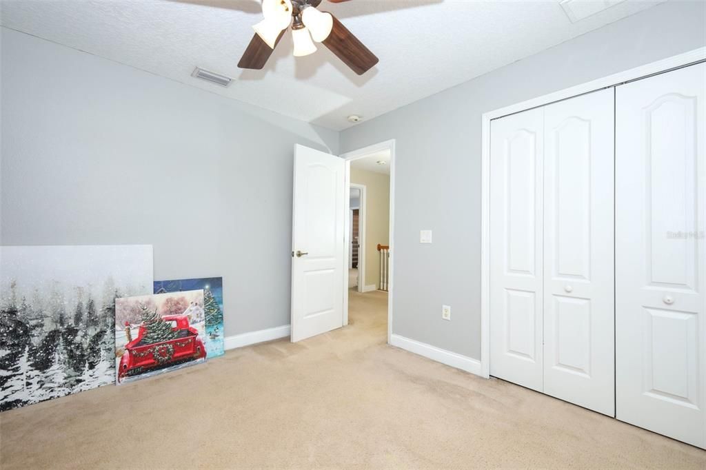 待售: $570,000 (5 贝兹, 3 浴室, 2960 平方英尺)