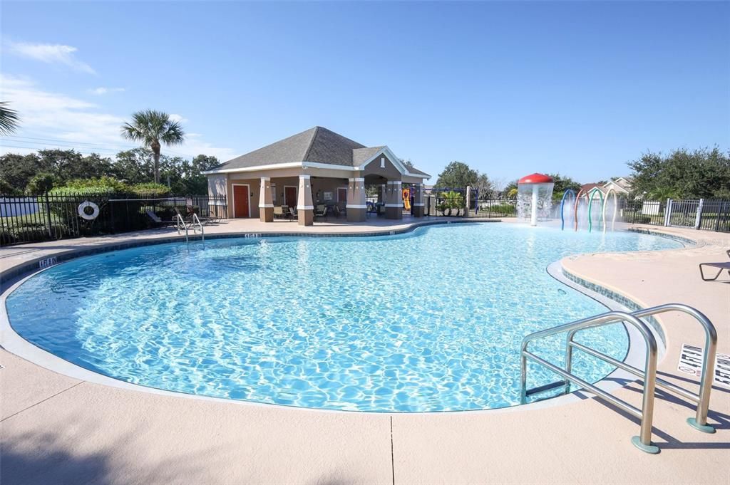 待售: $570,000 (5 贝兹, 3 浴室, 2960 平方英尺)