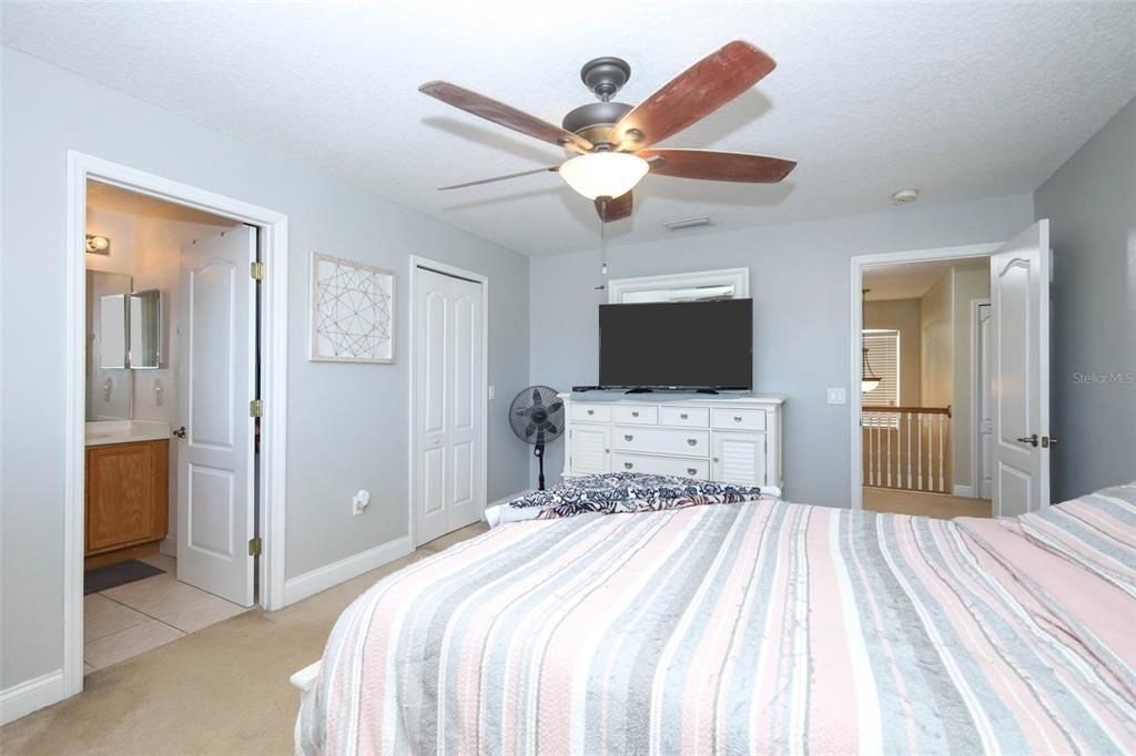 待售: $570,000 (5 贝兹, 3 浴室, 2960 平方英尺)