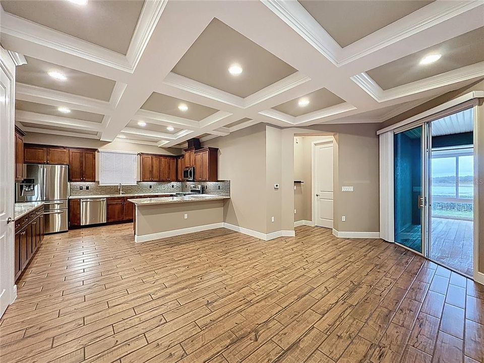 For Sale: $425,000 (2 beds, 2 baths, 1853 Square Feet)